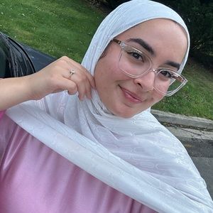 Meet your Posher, Bushra